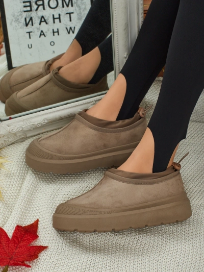 Короткі жіночі черевики a'la снігоходи Velisee