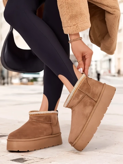 Royalfashion Dámské krátké boty a'la snow boots Xoalla