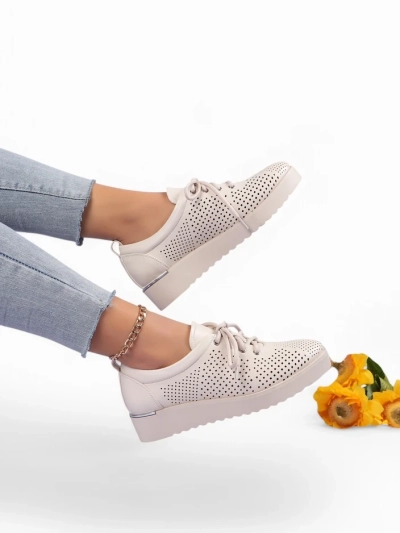 Royalfashion Жіночі перфораційні лофери Gofielle
