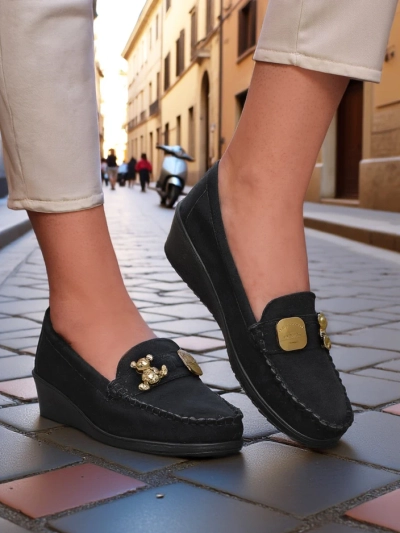 Royalfashion Жіночі лофери на низькому каблуці Mollan