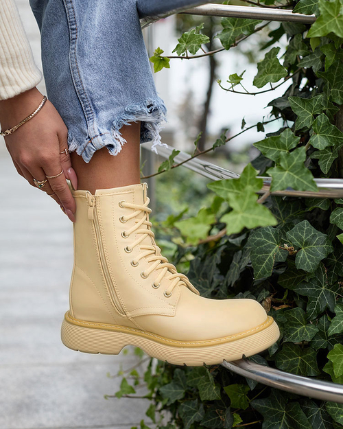 Royalfashion Матові бежеві жіночі черевики Kucillo