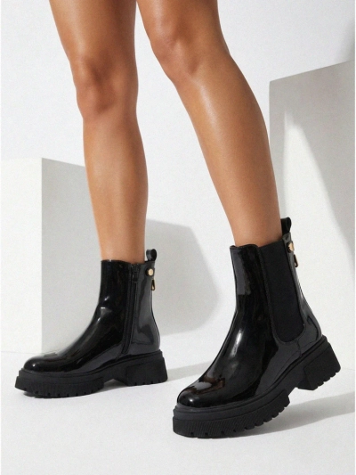 Lakované dámské kotníkové boty z eko kůže Calebi