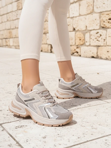 Aurelia Luna жіночі снікерси Royalfashion шнуровані екрю