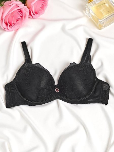 Royalfashion Dámská push-up podprsenka s krajkou Romance Push-Up