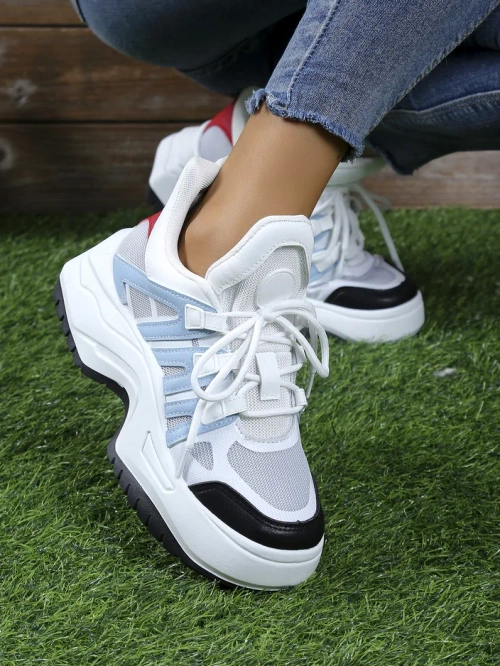 Royalfashion жіночі спортивні кросівки на товстій підошві Loness