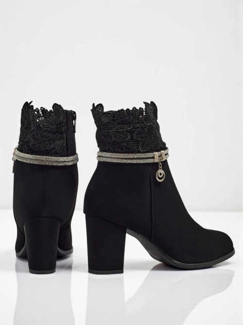 Жіночі ботильйони еко шкіряні на підборах з мереживом Kastrelle