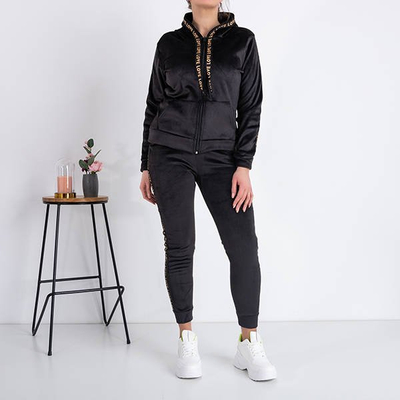 Чорний утеплений жіночий комплект спортивних костюмів у смужку - Одяг