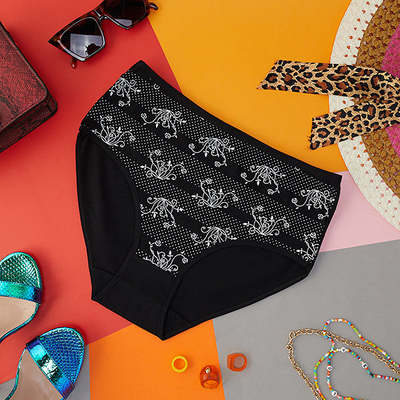Černé bavlněné dámské slipy s slipy s potiskem PLUS VELIKOST- Spodní prádlo