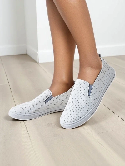 Royalfashion Dámské perforované slip-on boty Eppes