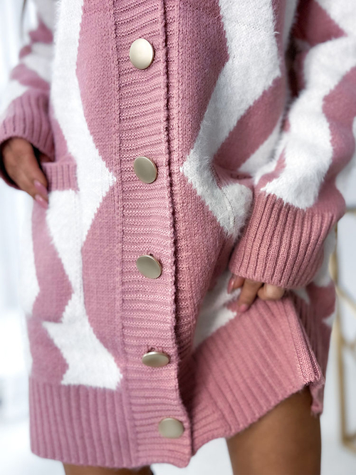 Светр на ґудзиках Royalfashion Koalt довгий картатий