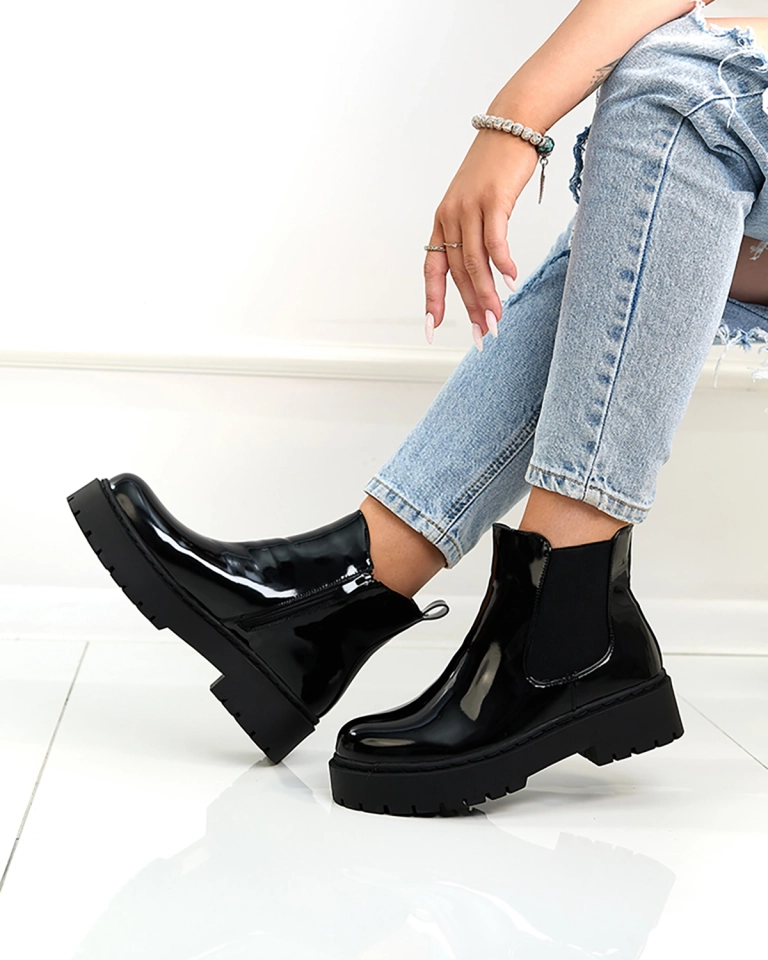 Royalfashion Černé lakované dámské kozačky bez podpatku Glossy Chic