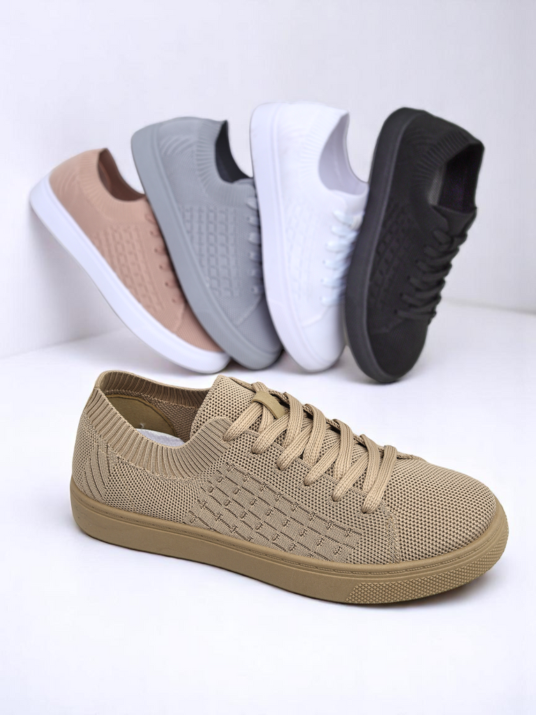 Royalfashion Demetra – černé dámské textilní tenisky s plochou podrážkou