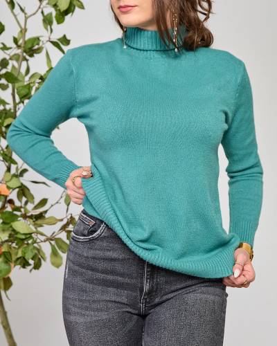 Зелений жіночий светр-водолазка Royalfashion