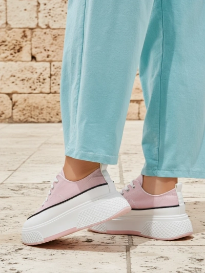 Royalfashion Жіночі платформи кросівки Beemes