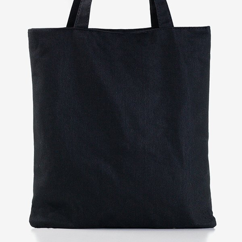 Жіноча чорна сумка з декоративною нашивкою - Сумочки