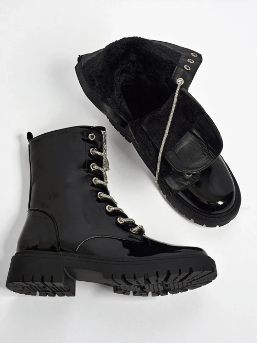 Лаковані шнуровані жіночі ботильйони Fjorra