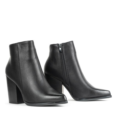 Černé kotníkové boty na sloupku Shani - Footwear