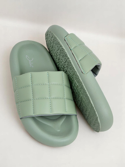 Royalfashion Жіночі шльопанці на плоскій підошві Quilt Walk