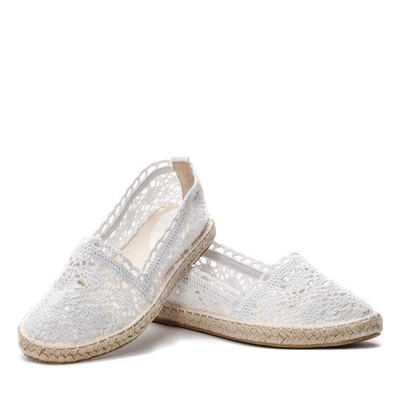 Białe, koronkowe espadryle- Obuwie