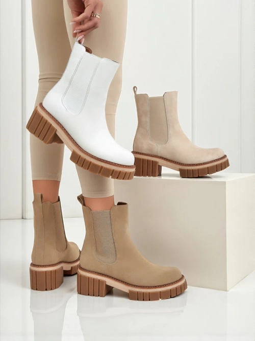 Ботки на підборах з еко нубуку Amber Walk