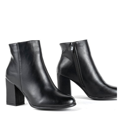 Černé boty na vyšší pozici Pekan - Obuv