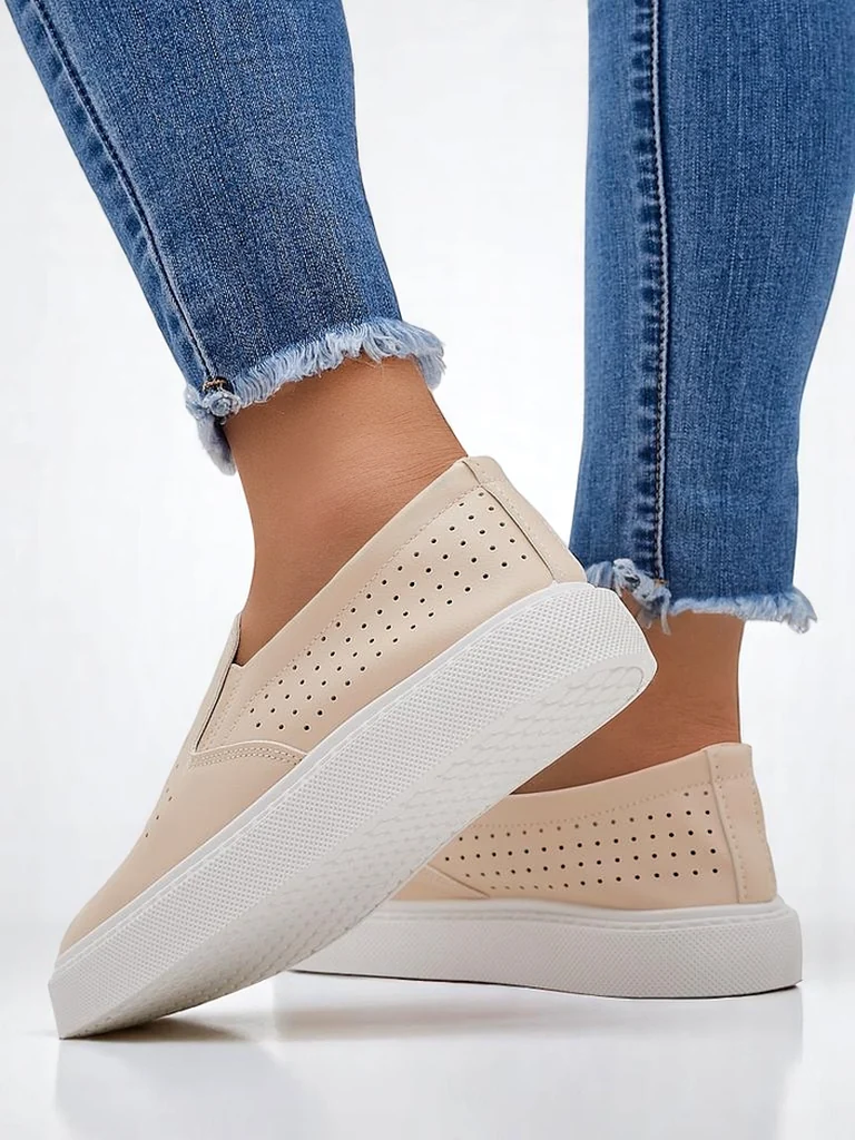 Royalfashion Dámské perforované nazouvací boty Emillia