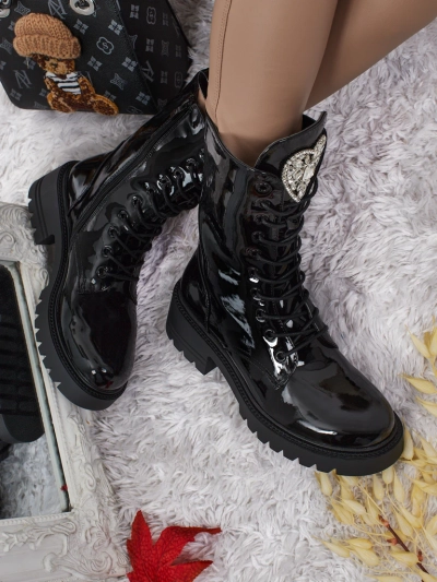 Лаковані шнуровані жіночі ботфорти Emelune