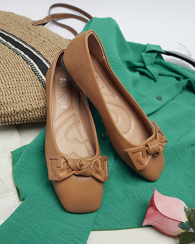 Жіночі балетки з верблюжої шкіри з декором на носі Caxien- Footwear