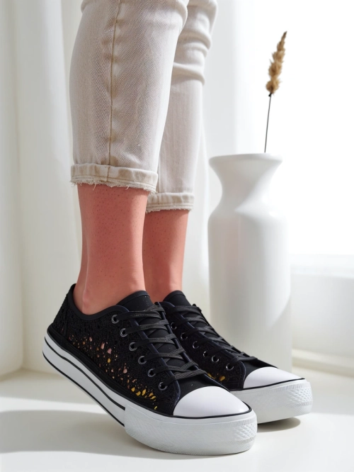 Royalfashion Жіноче перфороване кросівки Nizzet