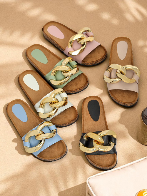 Royalfashion Чорні жіночі шльопанці з прикрасою Sofig