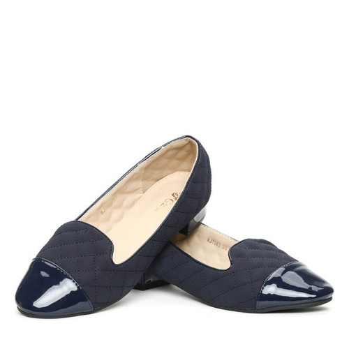 Granatowe mokasyny na niskim obcasie- Obuwie