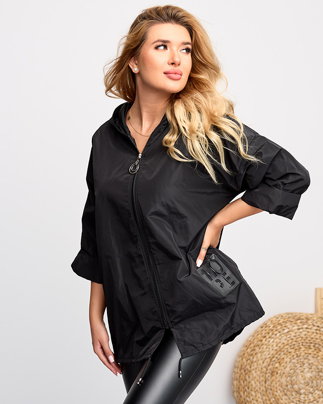 Černá dámská dlouhá větrovka s odznakem - oblečení