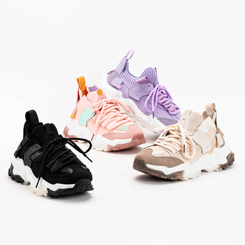 Чорні жіночі кросівки на масивній підошві Olitax