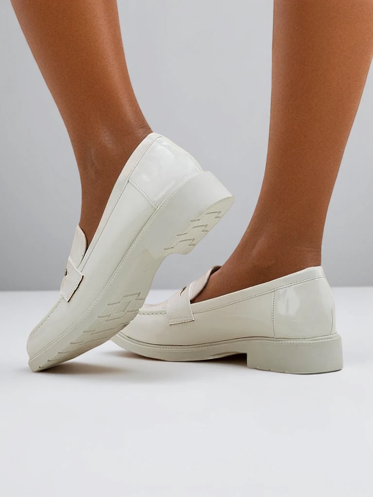 Royalfashion Dámské lakované loafers Aylay