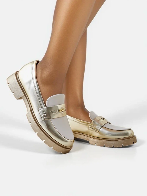 Royalfashion Жіночі лофери Deres