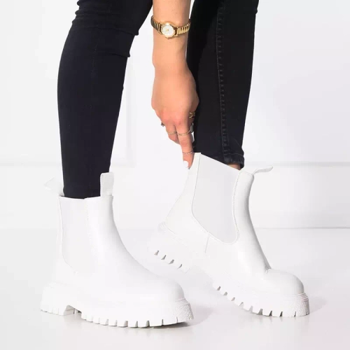 OUTLET Жіночі білі чоботи Nurvi - Взуття