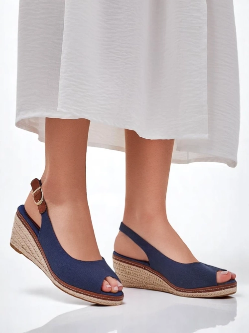 Royalfashion Жіночі сабо на платформі з відкритим носком Tafenis