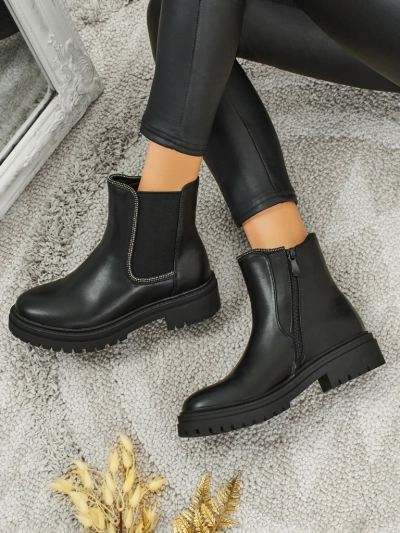 Kotníkové boty z ekologické kůže se zirkony Novira