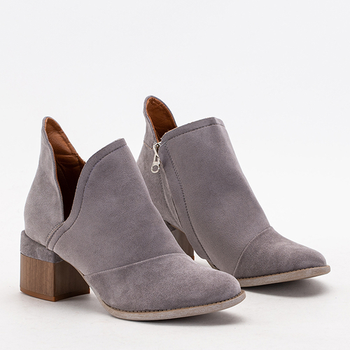 Сірі жіночі ботильйони Karela