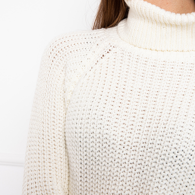 Білий жіночий светр