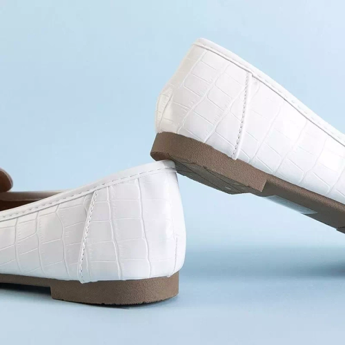 OUTLET Білі жіночі мокасини з тисненням Satoko - Взуття