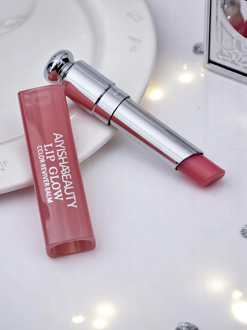 Зволожуюча помада-бальзам у відтінку Малиново-рожевий