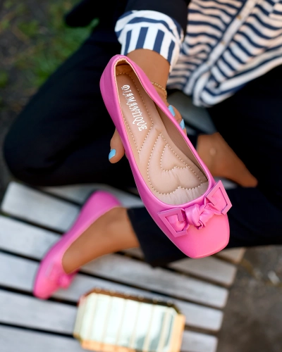 Жіночі рожеві балетки з декором на носі Caxien- Footwear