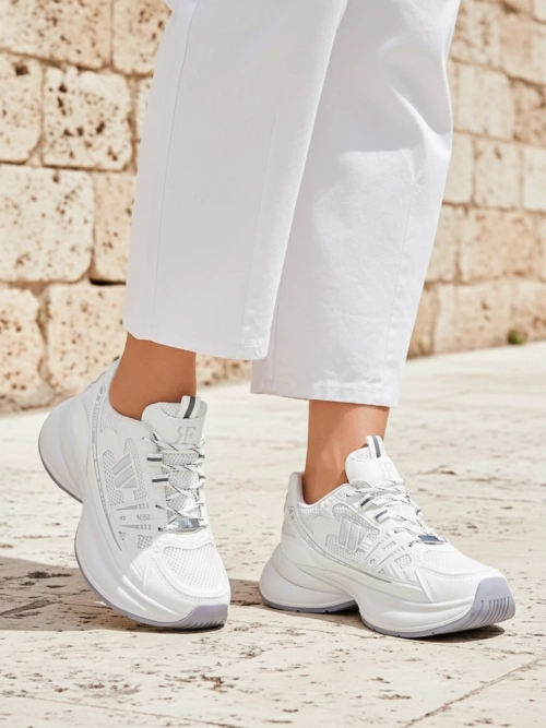 Royalfashion Жіночі спортивні кросівки на товстій підошві Roality