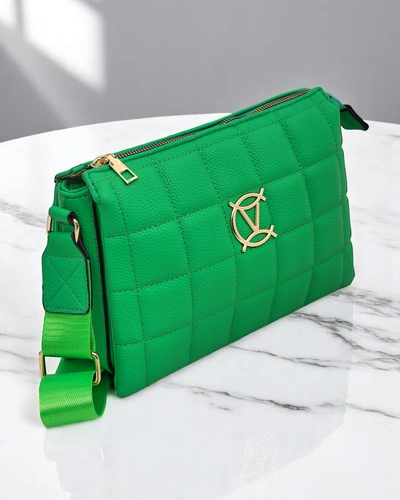 Royalfashion Klasická kabelka pro ženy s prošívaným předním dílem