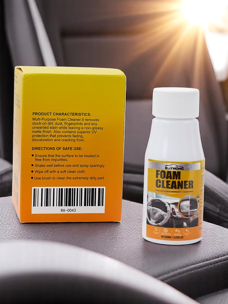 Čisticí přípravek ve formě pěny