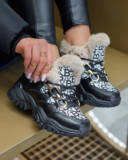 Жіночі спортивні туфлі з хутром чорного кольору Reyma- Взуття