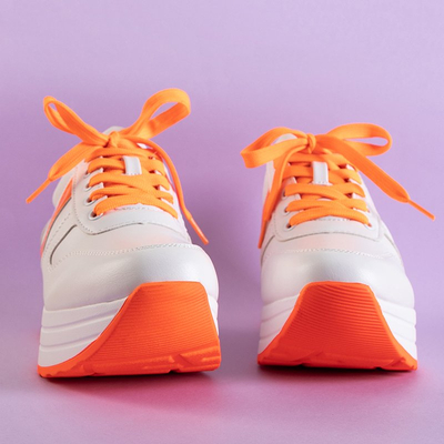 Біло-помаранчеві кросівки на платформі Dahna
