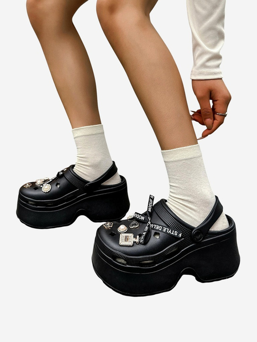 Royalfashion Жіночі гумові сланці з декораціями Dellos