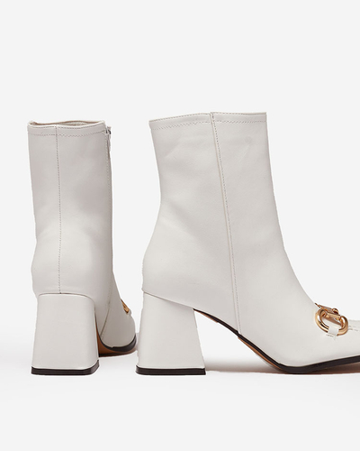 Royalfashion Білі жіночі черевики на низькій шпильці Arymas